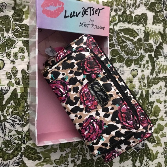 Betsey Johnson Handbags - Betsey Johnson wallet-NWT